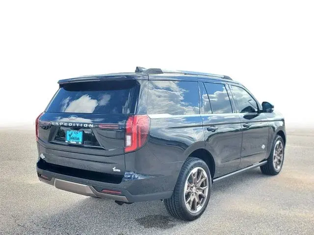 2026 Ford Expedition King Ranch 4X4 photo 4