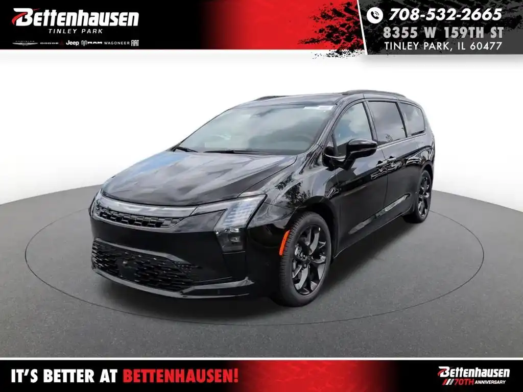 2027 Chrysler Pacifica Limited's photo