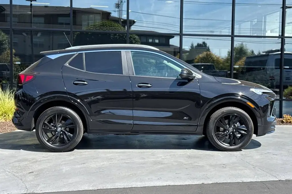 2026 Buick Encore GX Sport Touring AWD photo 3