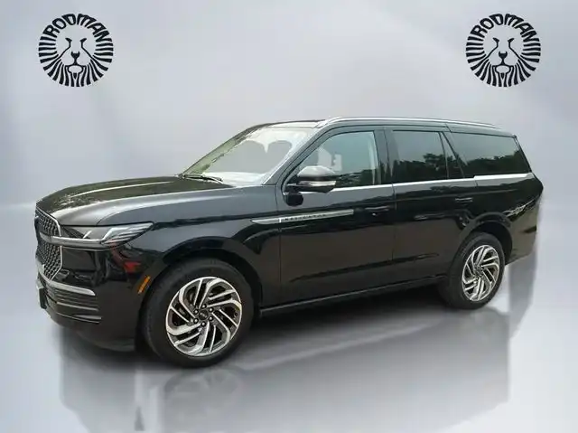 2025 Lincoln Navigator Reserve 4WD's photo