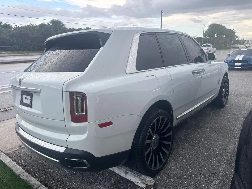 2020 Rolls-Royce Cullinan Base photo 5