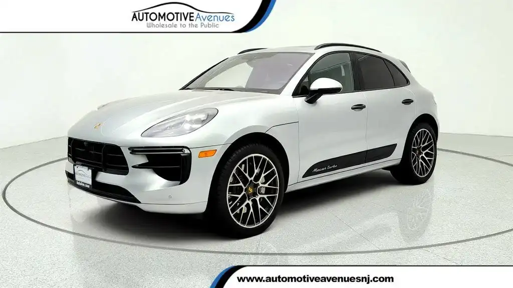 2020 Porsche Macan Turbo's photo