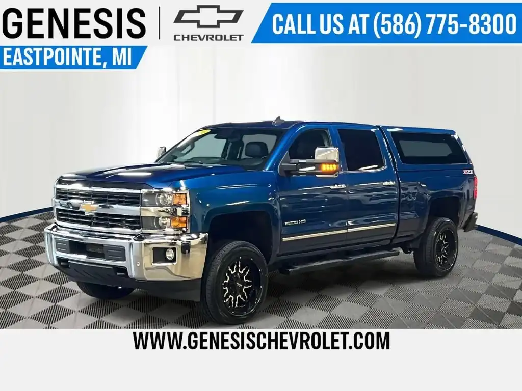 2015 Chevrolet Silverado HD LTZ 4WD Crew Cab Standard Box's photo