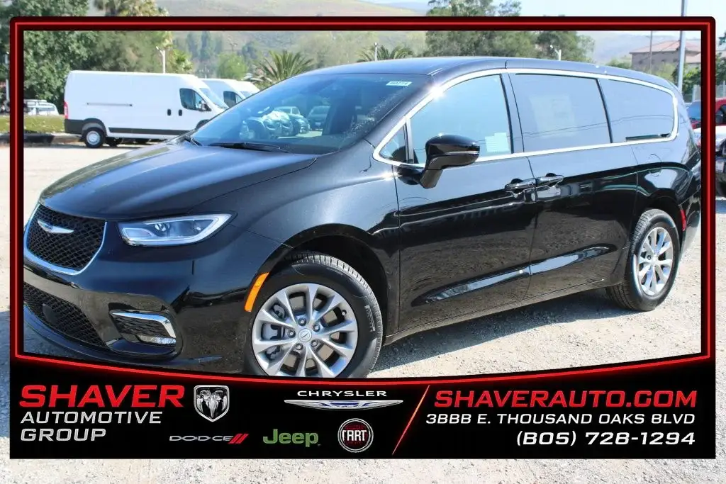 2026 Chrysler Pacifica Select AWD photo 1