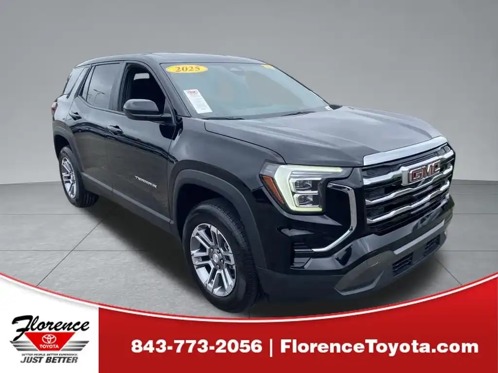 2025 GMC Terrain Elevation AWD's photo