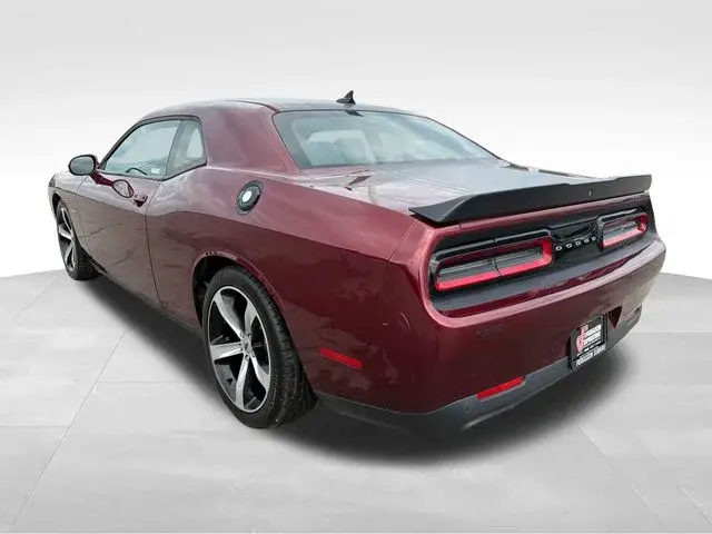 2017 Dodge Challenger R/T Shaker photo 5