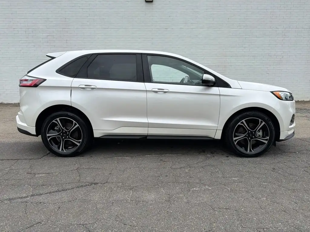 2019 Ford Edge ST AWD's photo