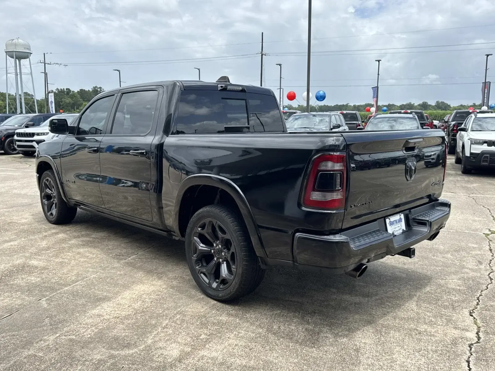 2023 RAM 1500 Limited 4x4 Crew Cab 5'7 photo 5