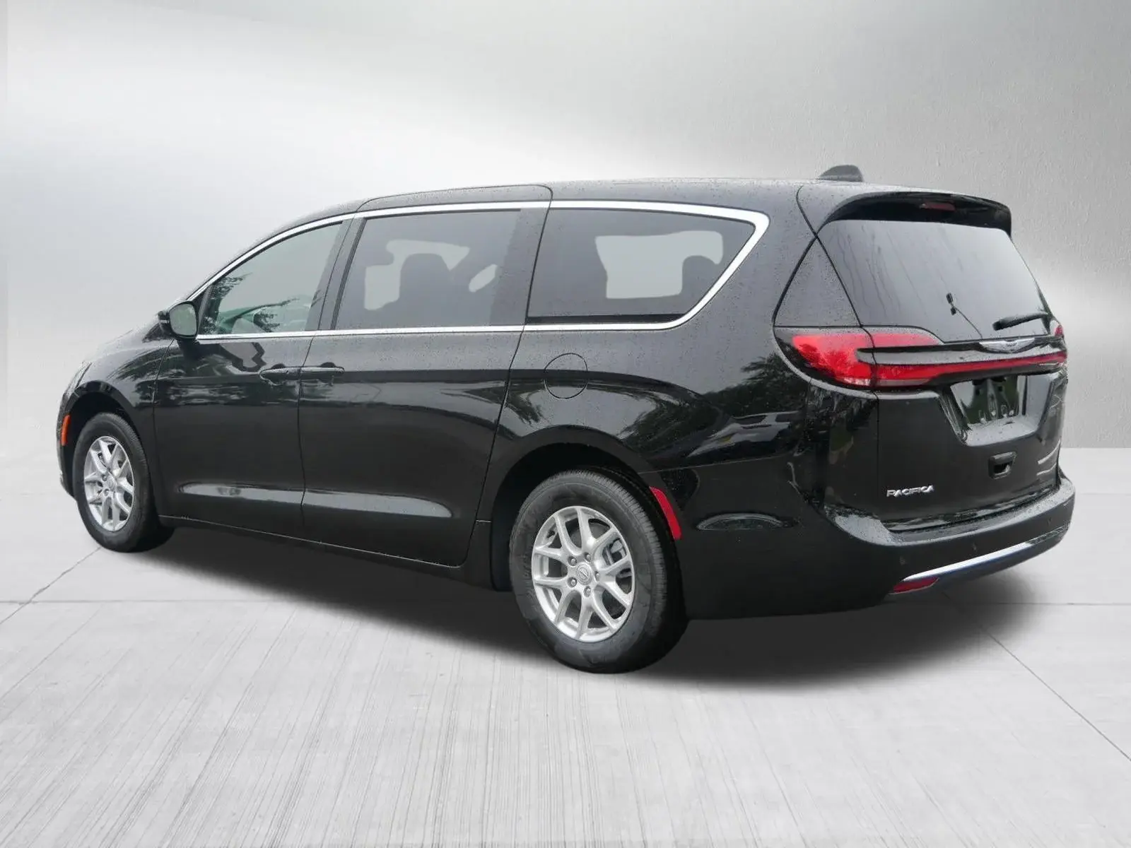 2026 Chrysler Pacifica Select photo 5