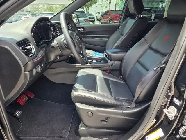 2025 Dodge Durango R/T AWD Plus photo 4