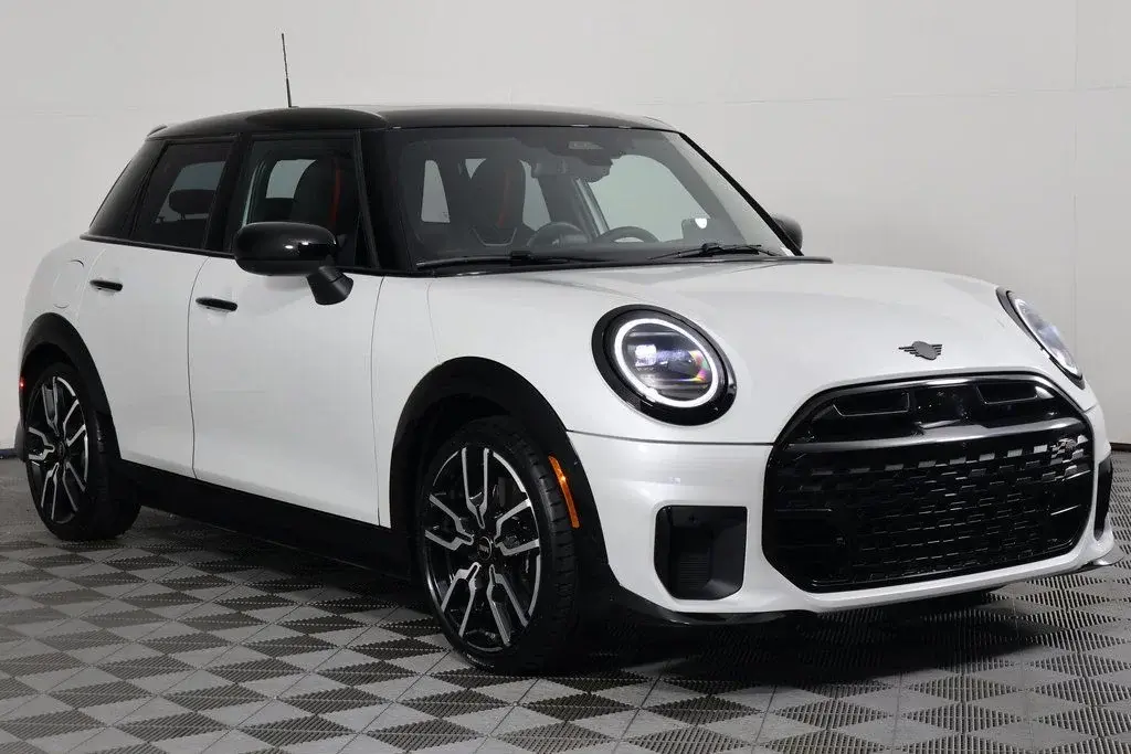 2026 MINI Hardtop Cooper S photo 3