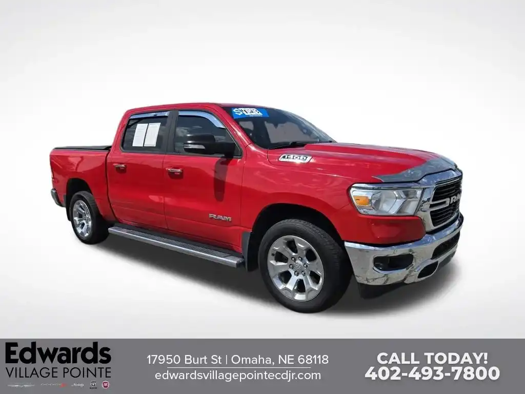 2019 RAM 1500 Big Horn/Lone Star 4x4 Crew Cab 5'7's photo