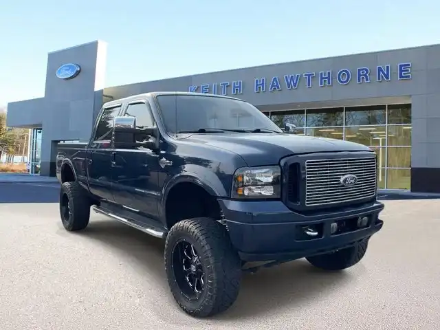 2005 Ford F-250 XLT 4x4 Crew Cab SWB's photo