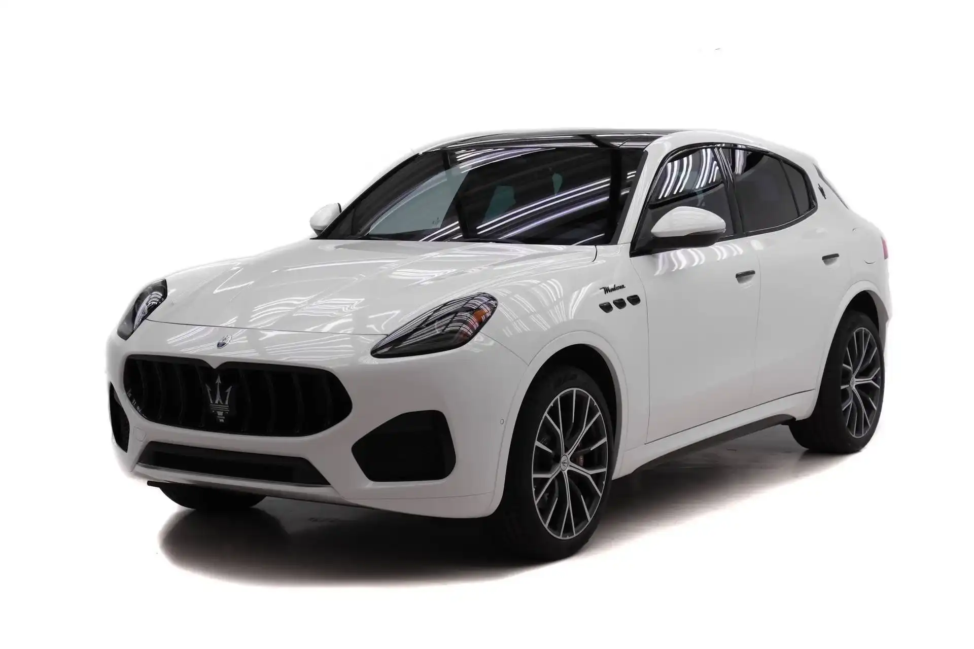 2026 Maserati Grecale Modena V6's photo