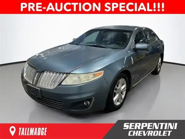 2010 Lincoln MKS FWD's photo
