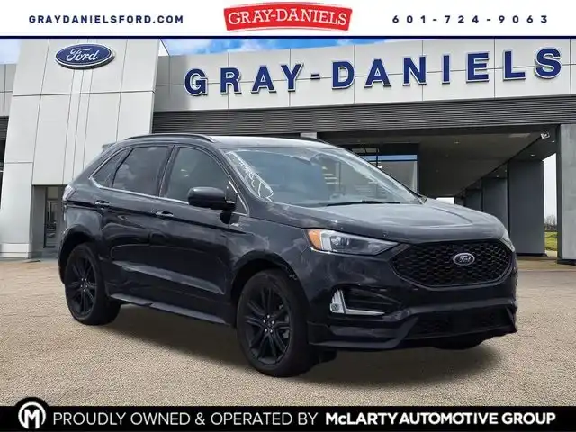 2022 Ford Edge ST-Line AWD's photo