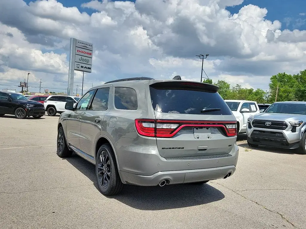 2026 Dodge Durango GT RWD photo 4