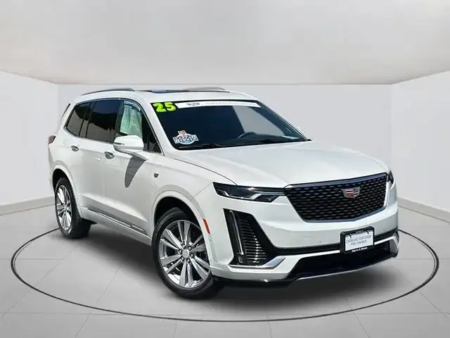 2025 Cadillac XT6 Premium Luxury Auto's photo