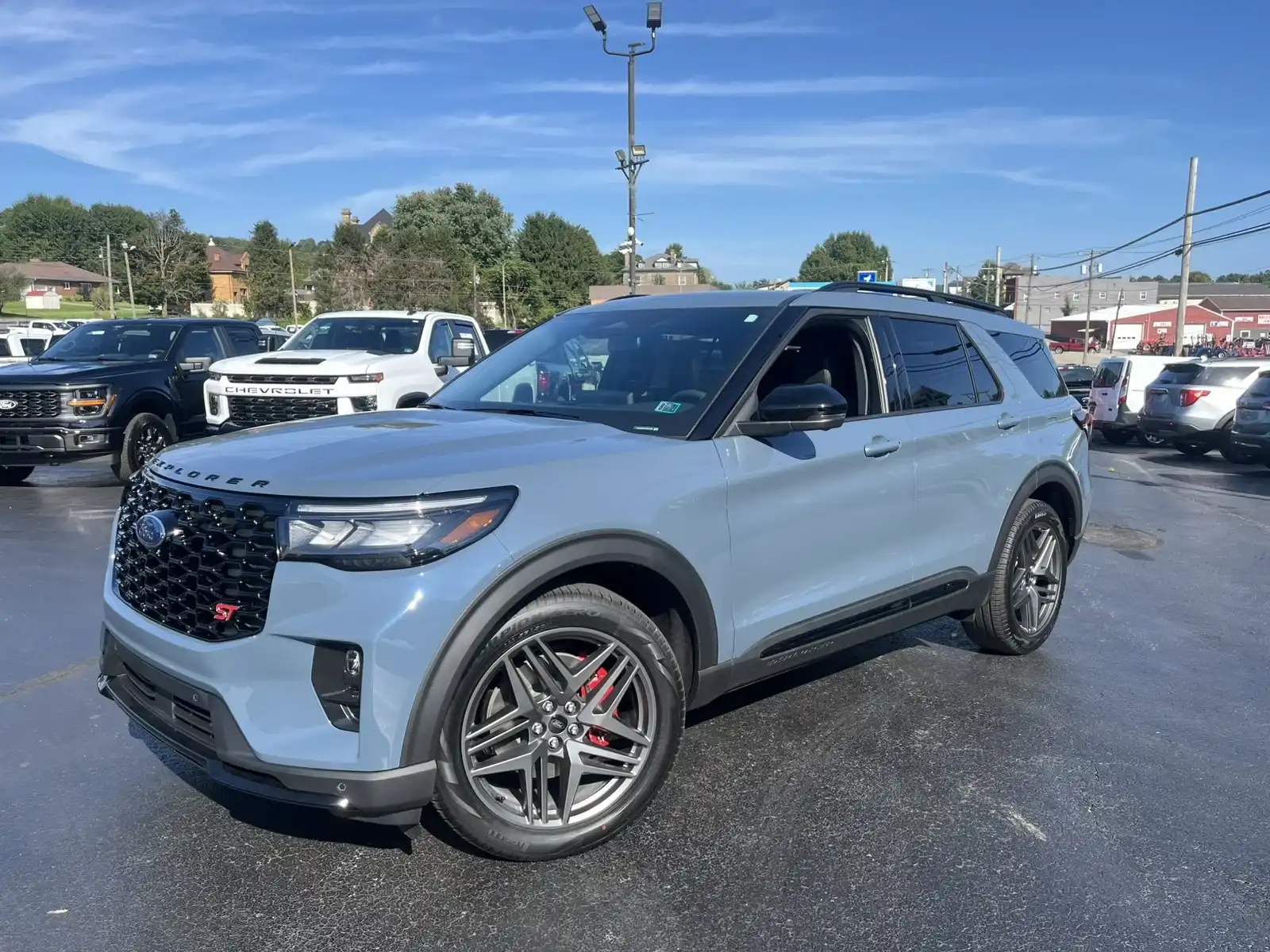 2026 Ford Explorer ST 4WD's photo