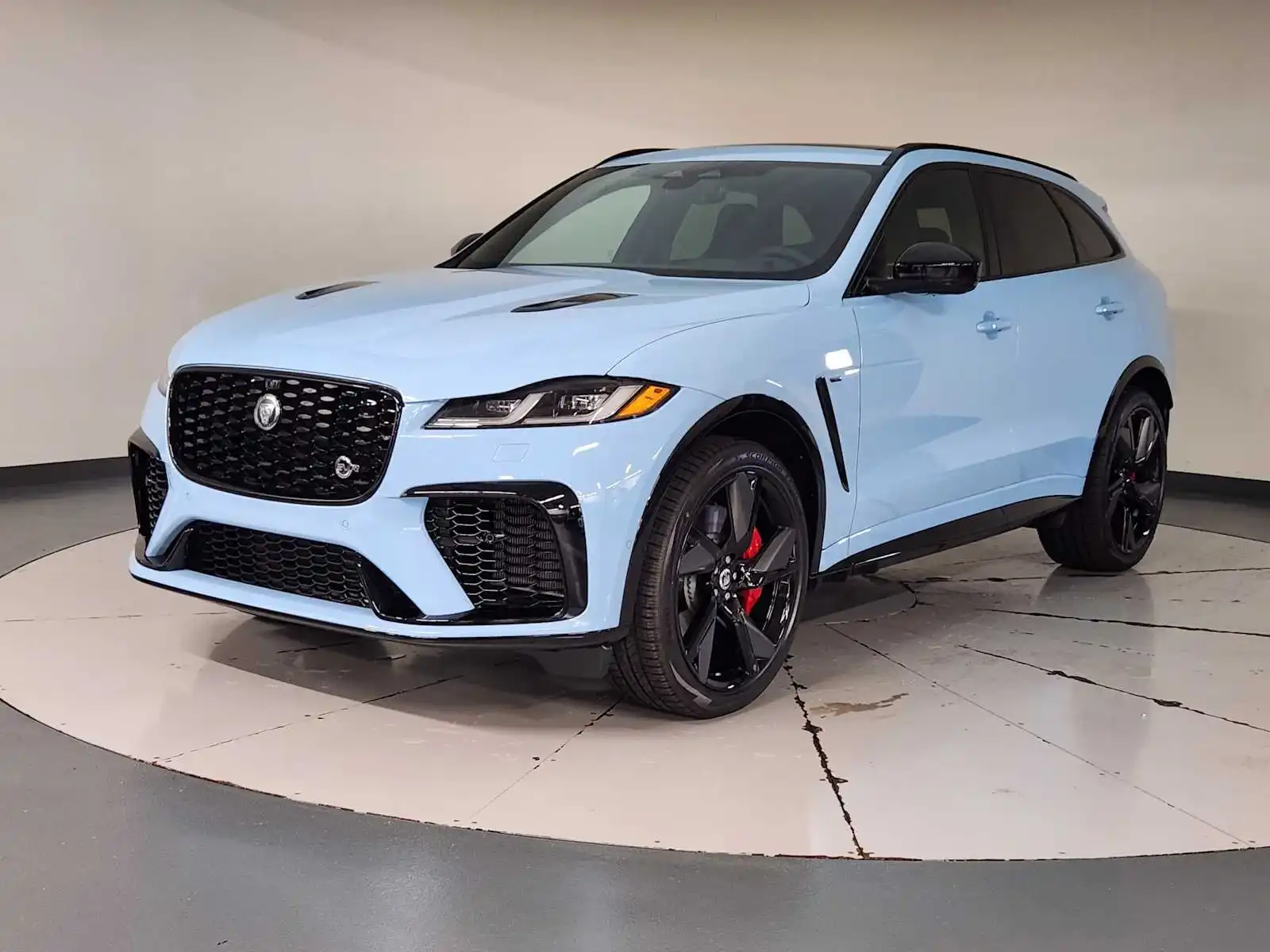 2026 Jaguar F-PACE SVR 575 Edition AWD's photo