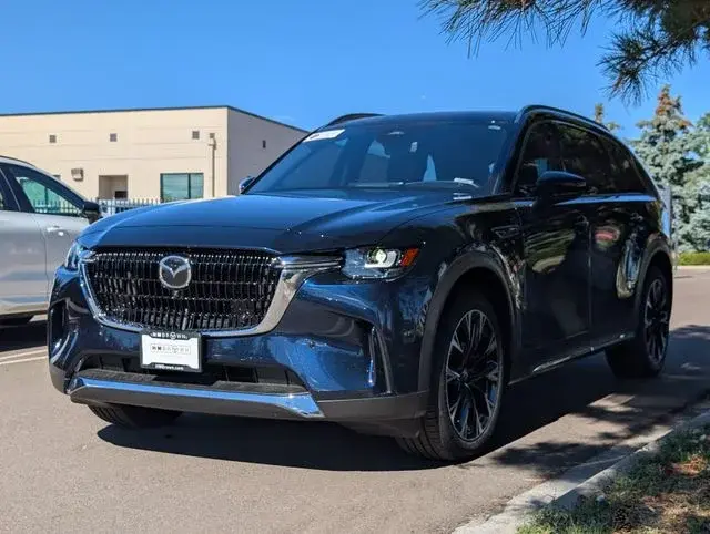 2025 Mazda CX-90 PHEV Premium Plus Package photo 5