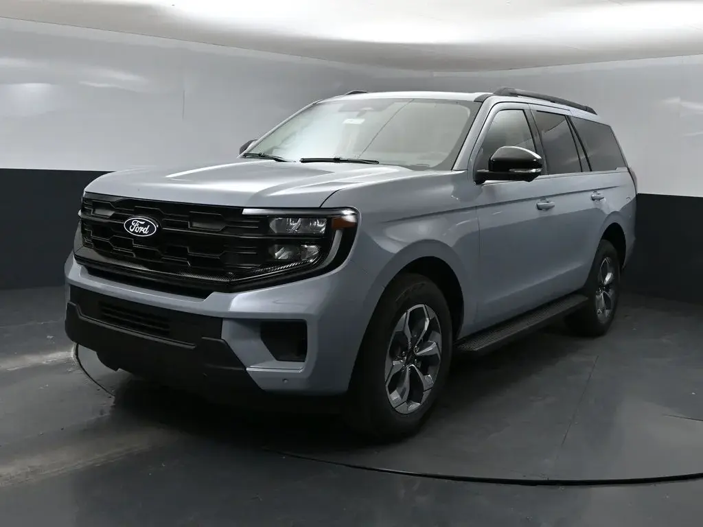 2027 Ford Expedition Active 4x4 photo 5