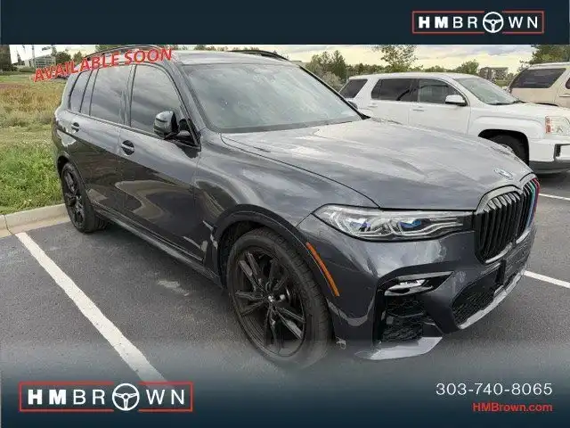 2022 BMW X7 M50i xDrive's photo