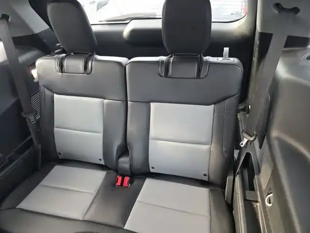 2024 Ford Explorer XLT 4WD's photo