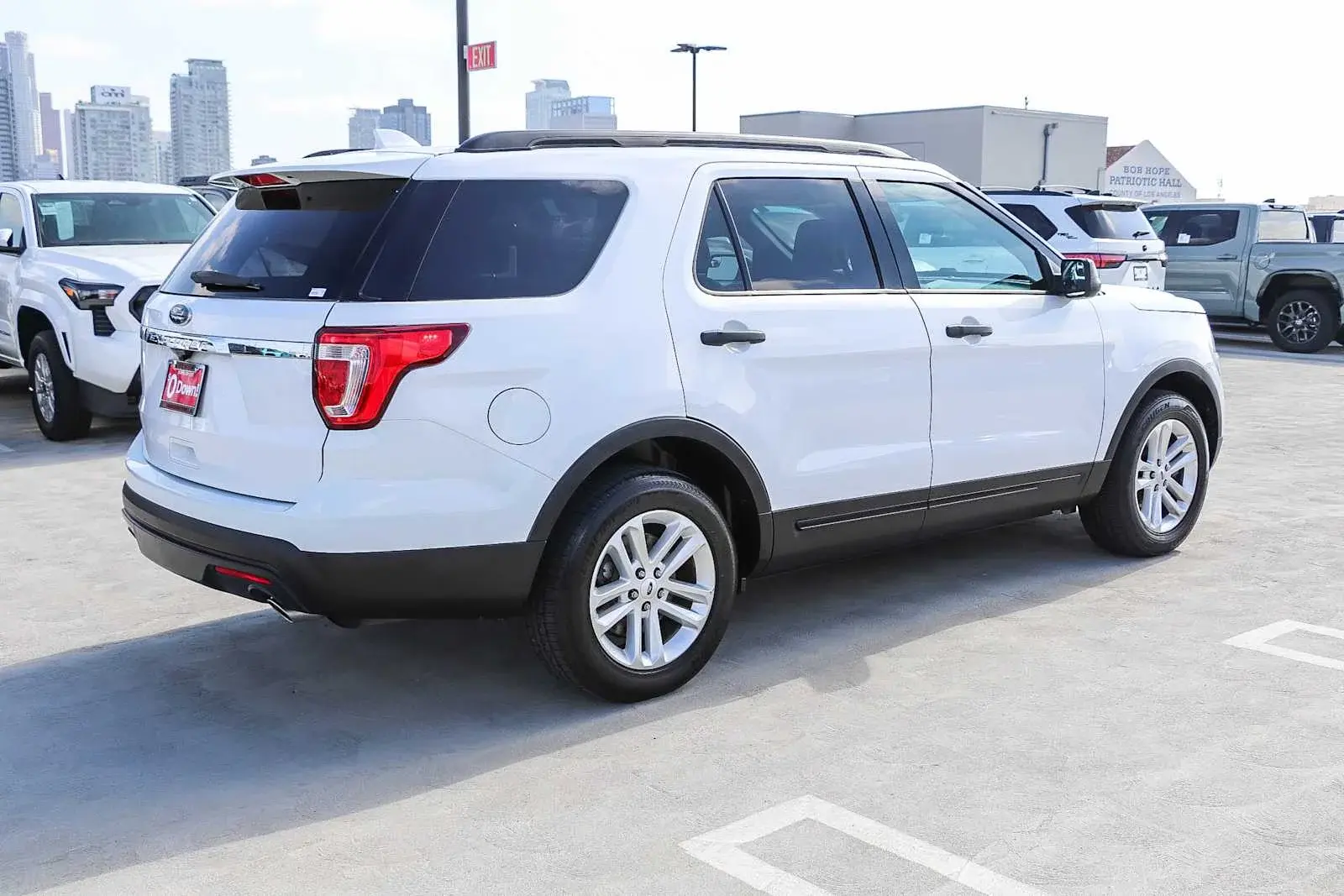 2017 Ford Explorer Base FWD photo 5