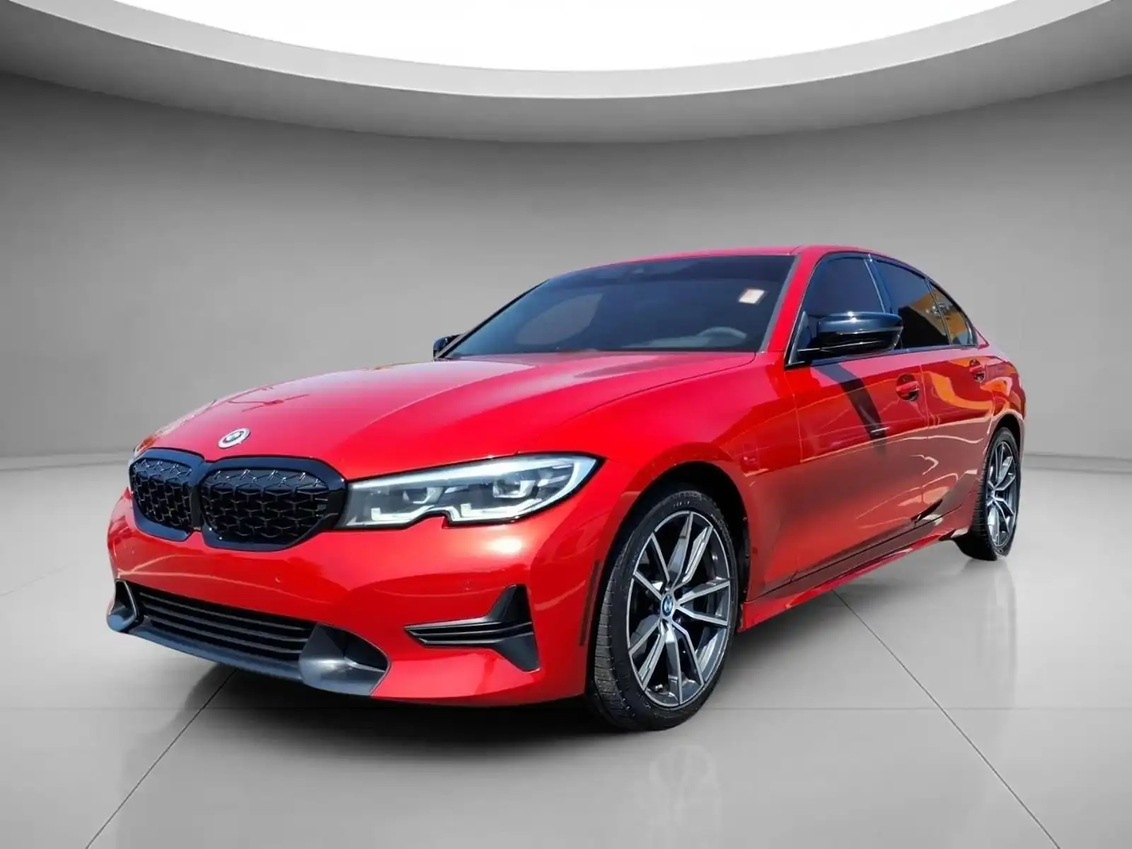 2019 BMW 3 Series 330i Sedan's photo