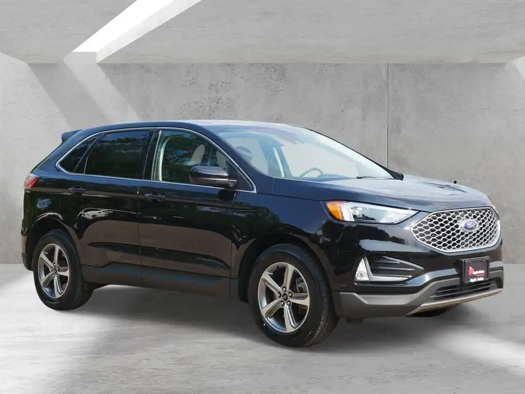 2024 Ford Edge SEL AWD's photo