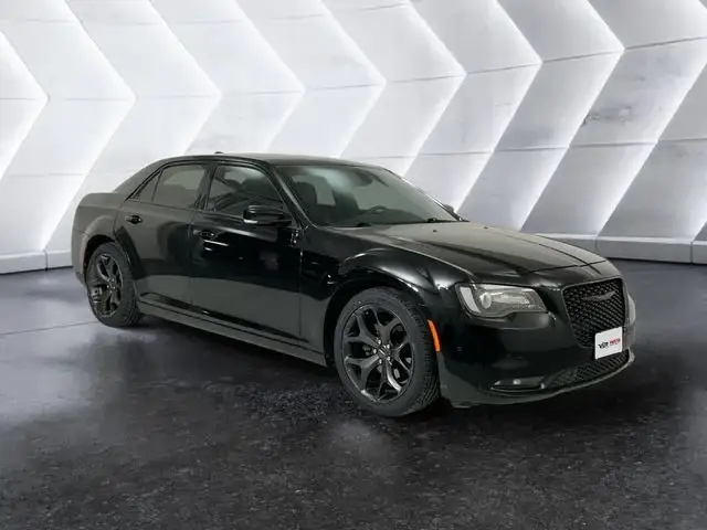 2021 Chrysler 300 S photo 1