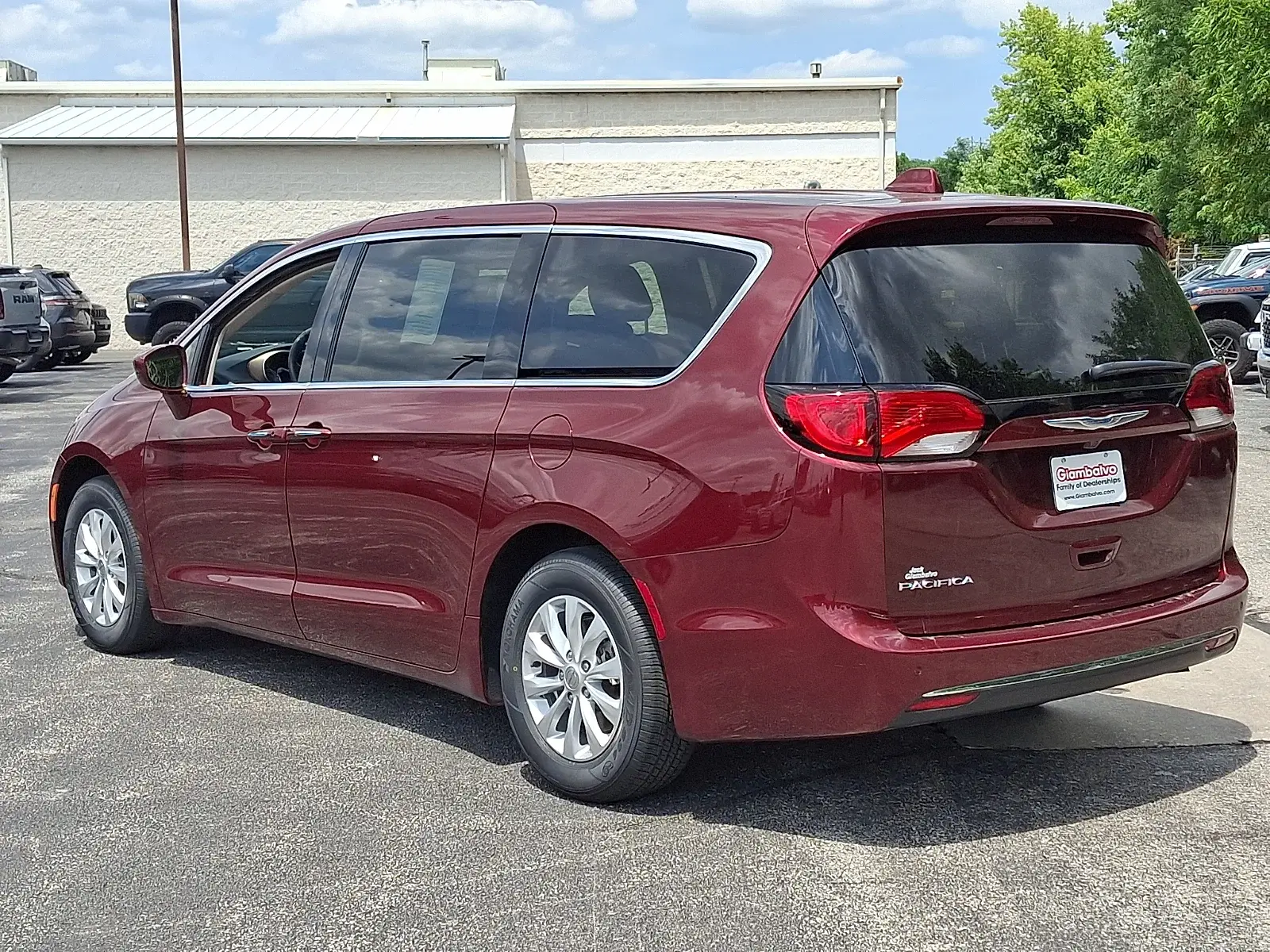 2018 Chrysler Pacifica Touring Plus photo 5