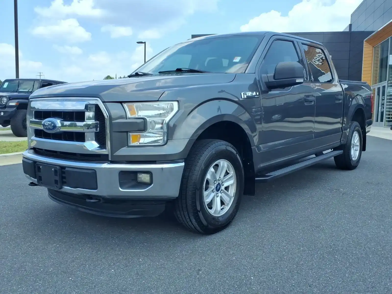 2015 Ford F-150 XLT 4x4 SuperCrew 145-in's photo