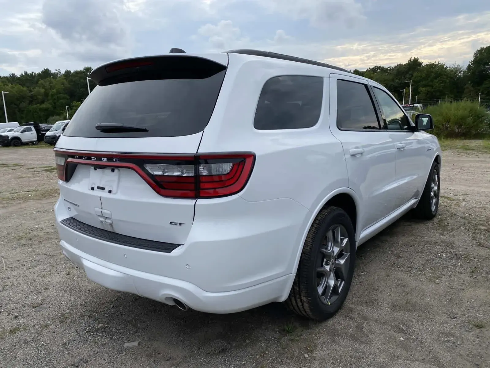 2027 Dodge Durango HEMI V8 GT AWD Plus photo 5