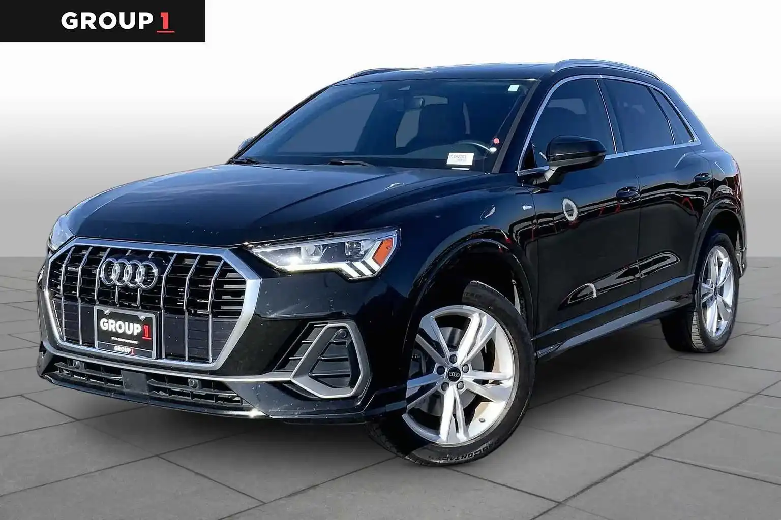 2023 Audi Q3 45 TFSI S Line Premium quattro's photo