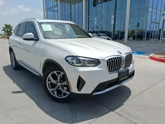 2023 BMW X3 sDrive30i's photo