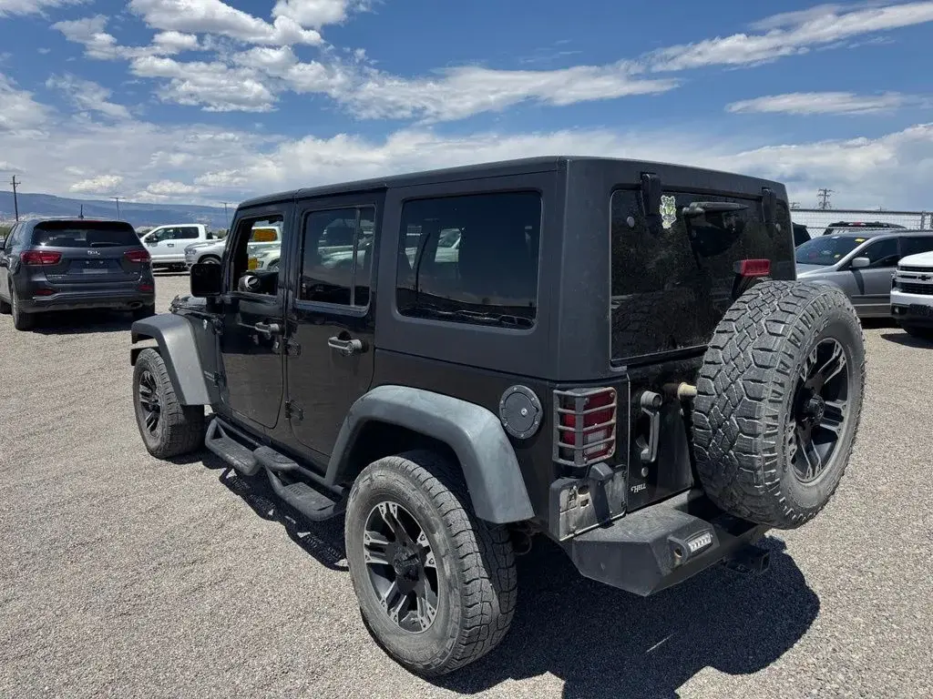 2016 Jeep Wrangler Rubicon photo 4