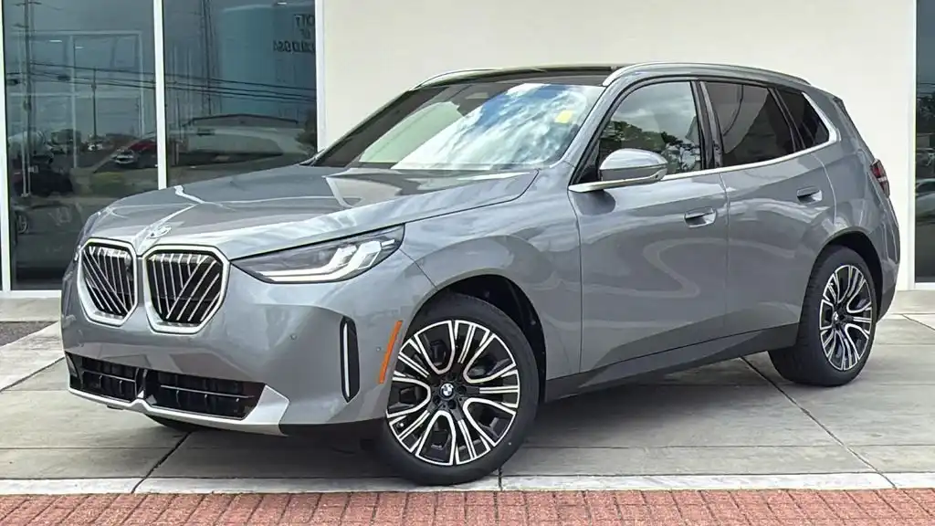 2026 BMW X3 30 XDRIVE's photo