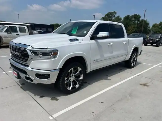 2023 RAM 1500 Limited 4x4 Crew Cab 5'7's photo