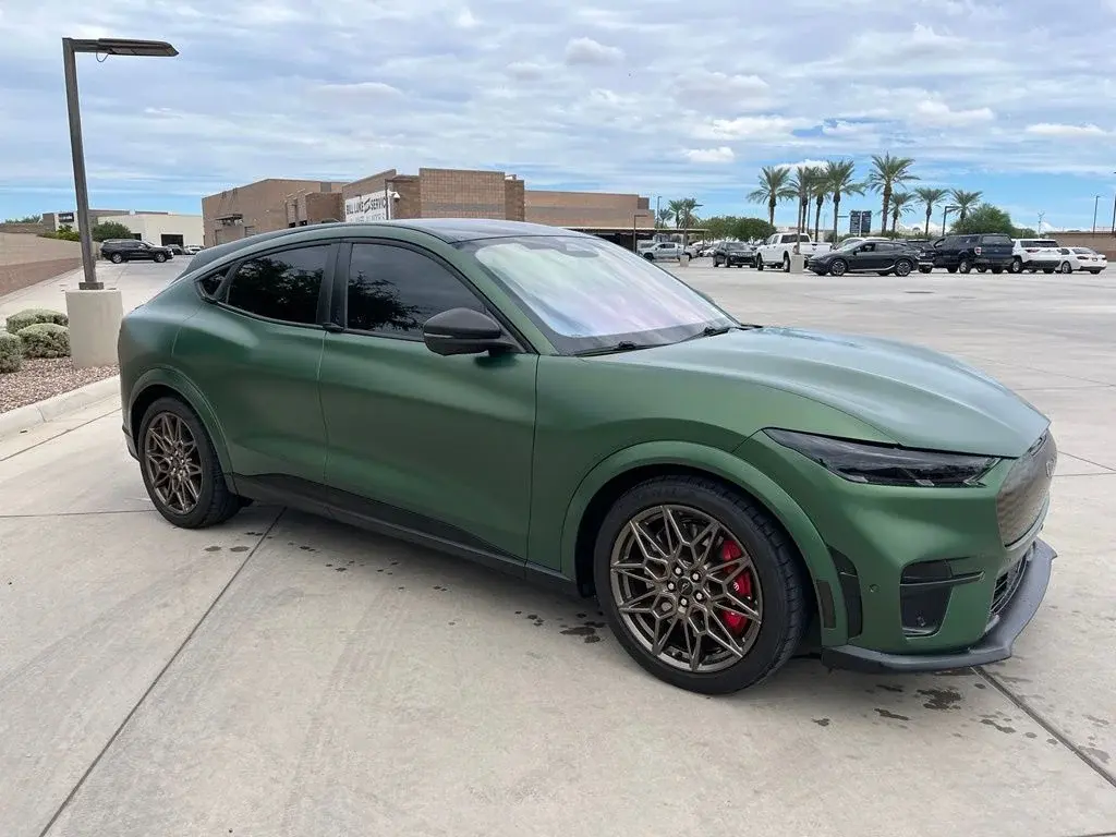 2024 Ford Mustang-Mach-e GT photo 4