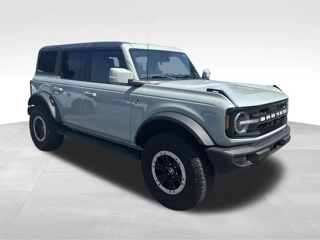2022 Ford Bronco Outer Banks 4WD Advanced photo 4
