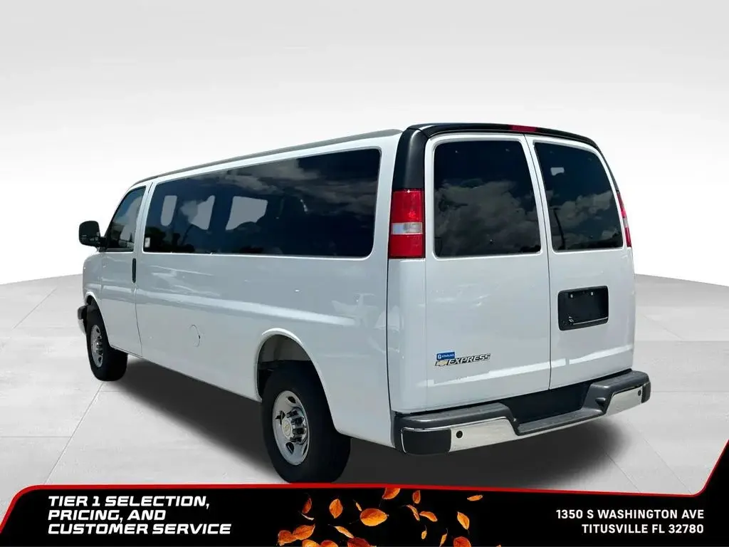 2025 Chevrolet Express LT 3500 Extended photo 4