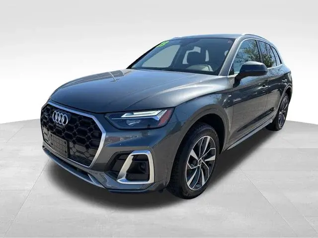 2023 Audi Q5 45 Premium Plus photo 3