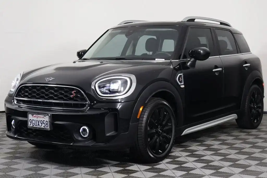 2023 MINI Countryman Cooper S's photo