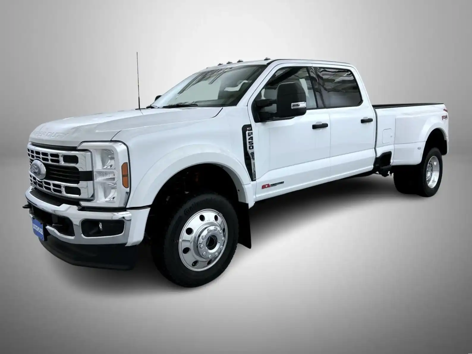 2026 Ford F-450 XLT 4WD Crew Cab DRW 8' Box's photo