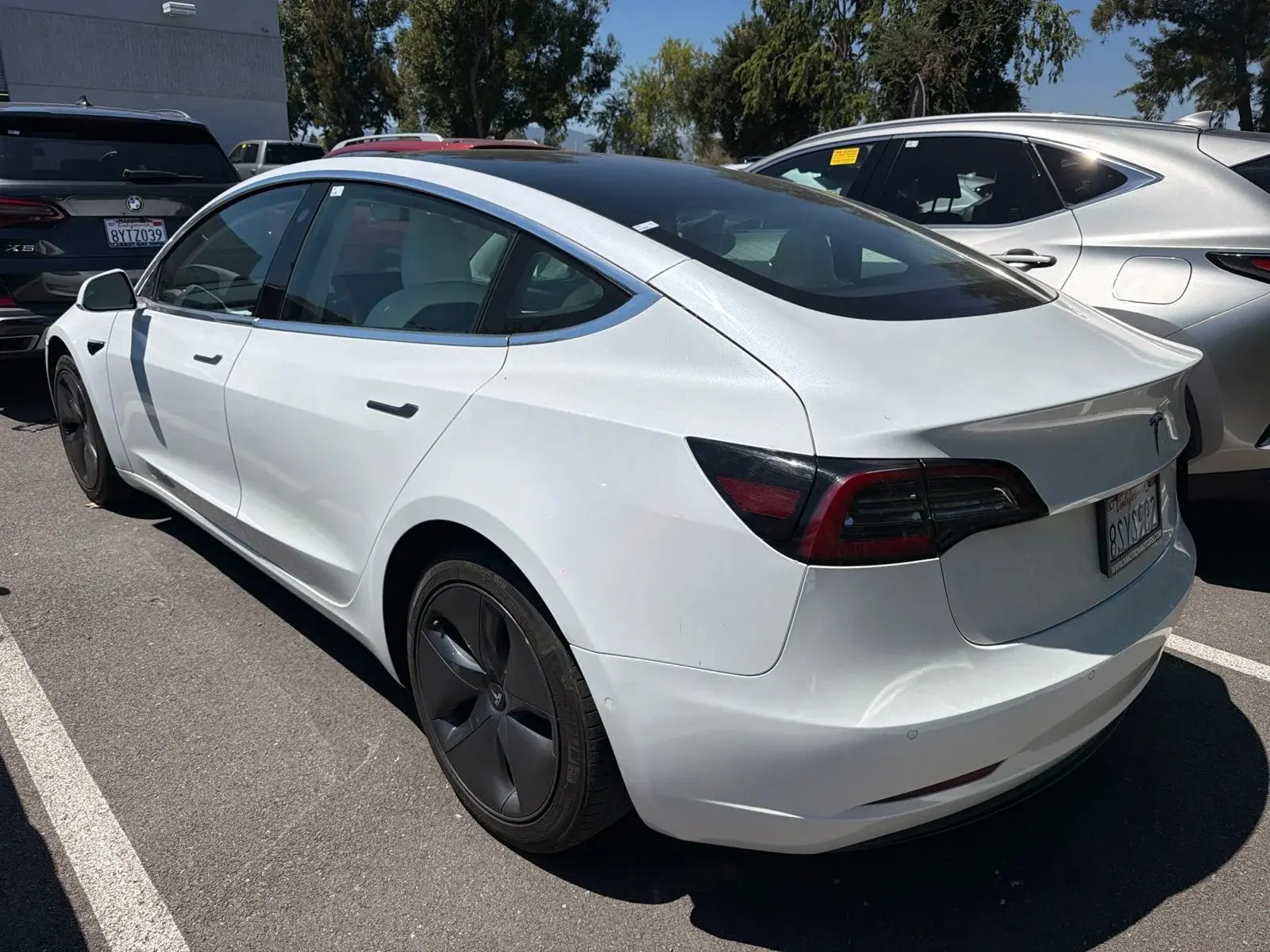 2020 Tesla Model 3 Standard Range Plus photo 4