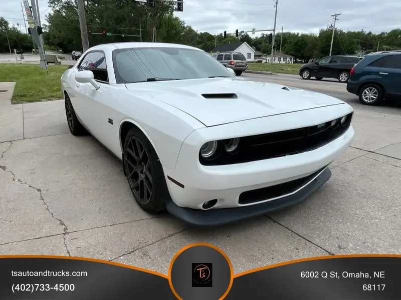 2016 Dodge Challenger Scat Pack photo 3