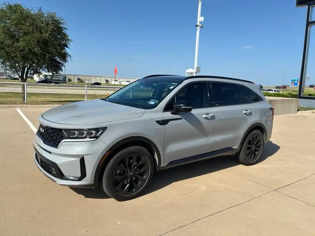 2022 Kia Sorento SX DCT's photo