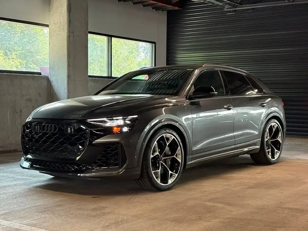 2026 Audi RS Q8 Base's photo